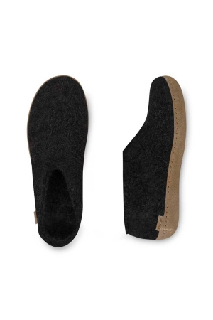 Glerups Shoe Leather Charcoal A-02 Charcoal pantoffels en huissokken online bestellen bij Kathmandu Outdoor & Travel