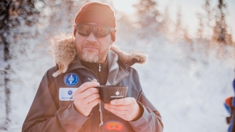 10 tips van Rab ambassadeur en Poolgids Henk-Jan Geel om warm te blijven deze winter