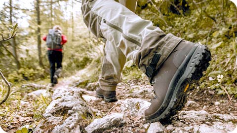Wandelschoenen, sandalen, sokken en sloffen Wandelschoenen, sandalen, sokken en sloffen