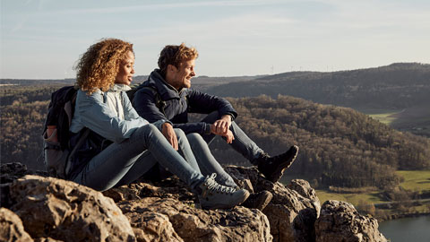Wandelschoenen en bergschoenen Wandelschoenen en bergschoenen