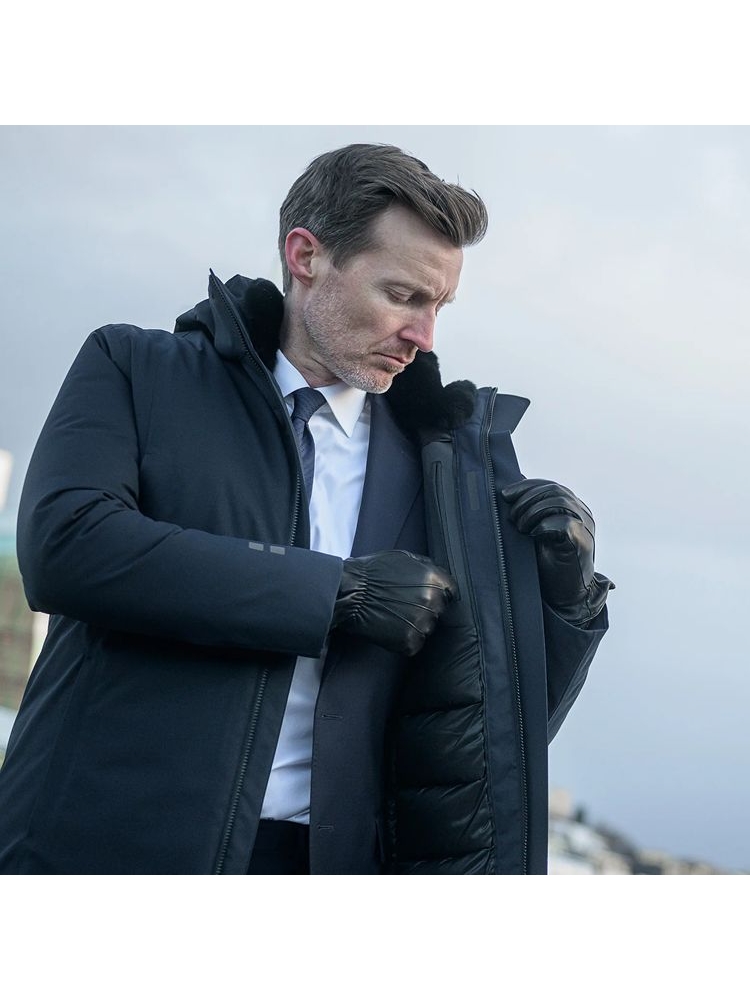 Ubr Redox Down Parka Black 7028 990 jassen online bestellen bij Kathmandu Outdoor Travel