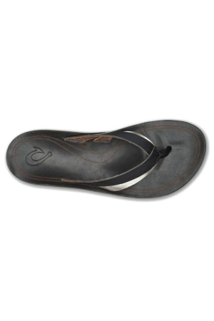 Olukai KaeKae Woman's Black Silver 20374-402K slippers online bestellen bij Kathmandu Outdoor & Travel