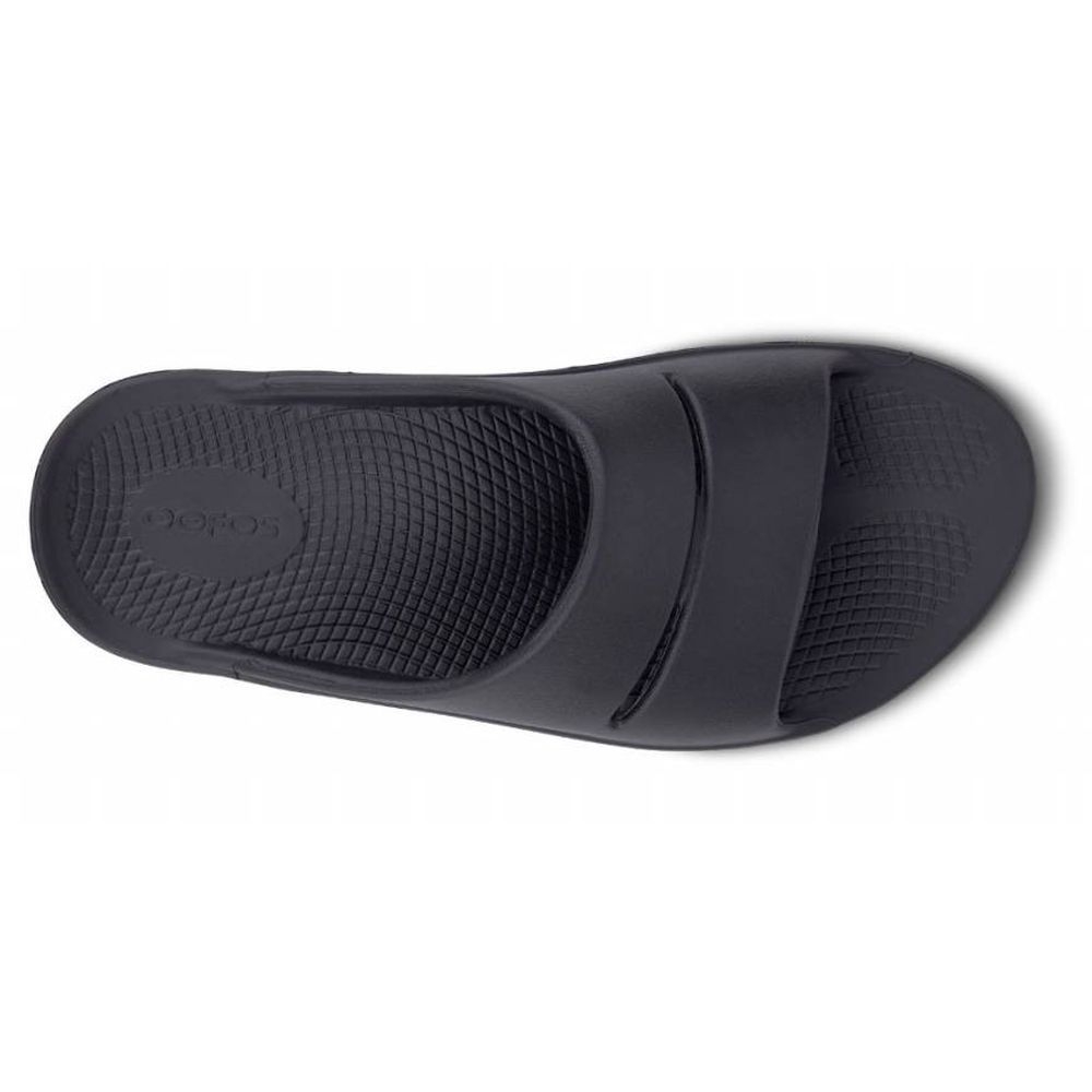 Oofos OOahh Slide Black 1100-BLCK slippers online bestellen bij Kathmandu Outdoor & Travel