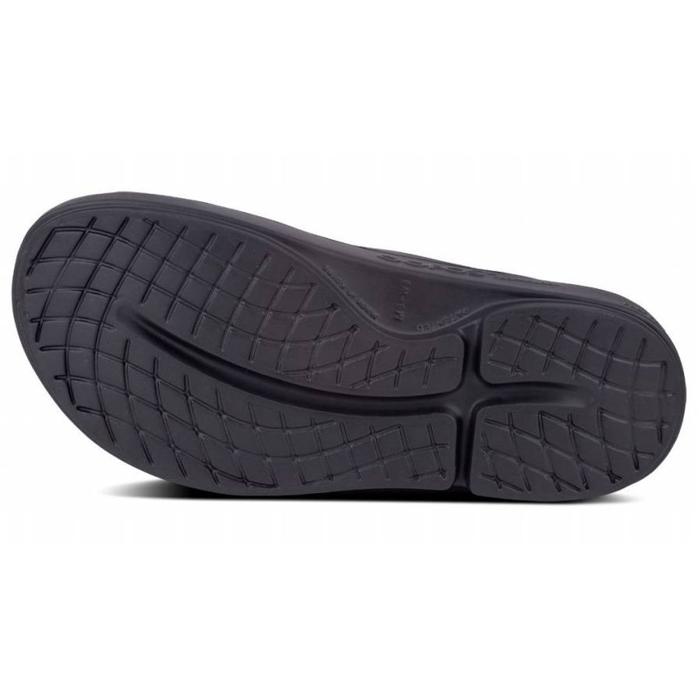 Oofos OOahh Slide Black 1100-BLCK slippers online bestellen bij Kathmandu Outdoor & Travel