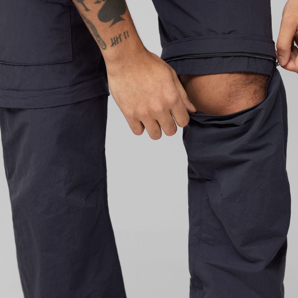 Fjällräven Travellers MT Zip-Off Trousers Dark grey 84755-030 broeken online bestellen bij Kathmandu Outdoor & Travel