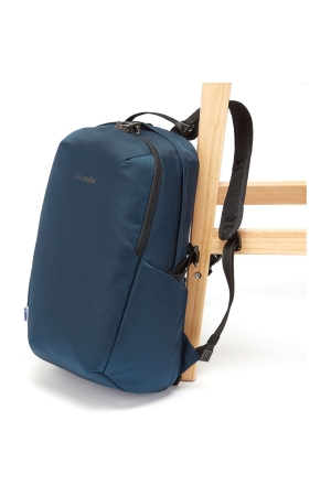 Pacsafe Vibe Anti-Theft Backpack (Econyl) 25L Ocean 40100641 dagrugzakken online bestellen bij Kathmandu Outdoor & Travel