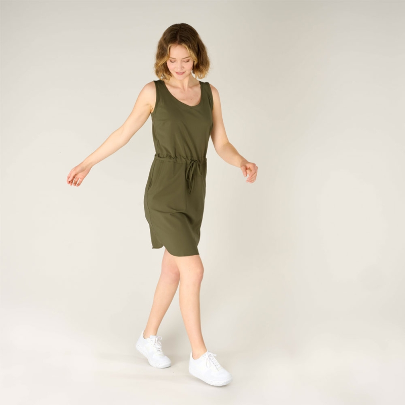 Sherpa Sajilo Dress Women's EVERGREEN