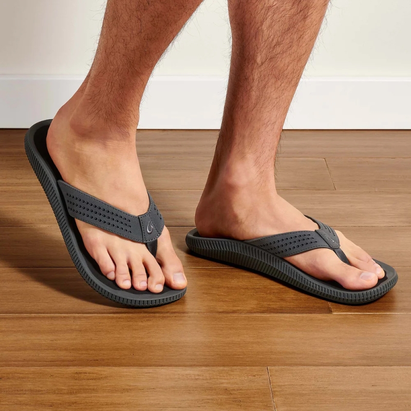 Olukai Ulele Dark Shadow/Black