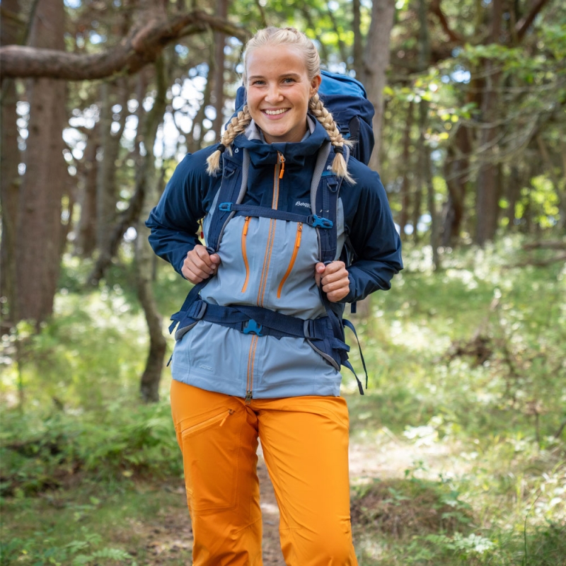 Bergans Cecilie 3L Jacket Women's Misty Sky Blue/Navy Blue