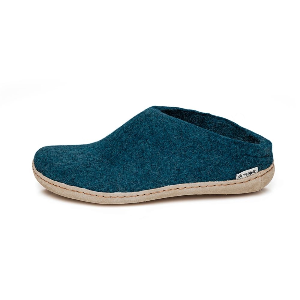 Glerups Slip-On Leather Petrol B-06 Petrol pantoffels en huissokken online bestellen bij Kathmandu Outdoor & Travel