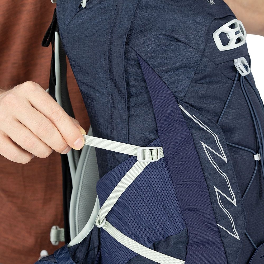 Osprey Talon 11 L/XL Ceramic Blue 10003389 dagrugzakken online bestellen bij Kathmandu Outdoor & Travel