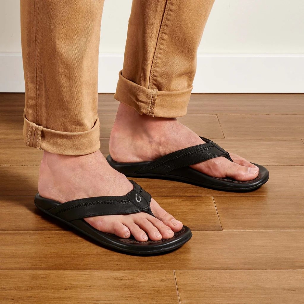 Olukai Hiapo LavaRock/LavaRock 10101-LRLR slippers online bestellen bij Kathmandu Outdoor & Travel