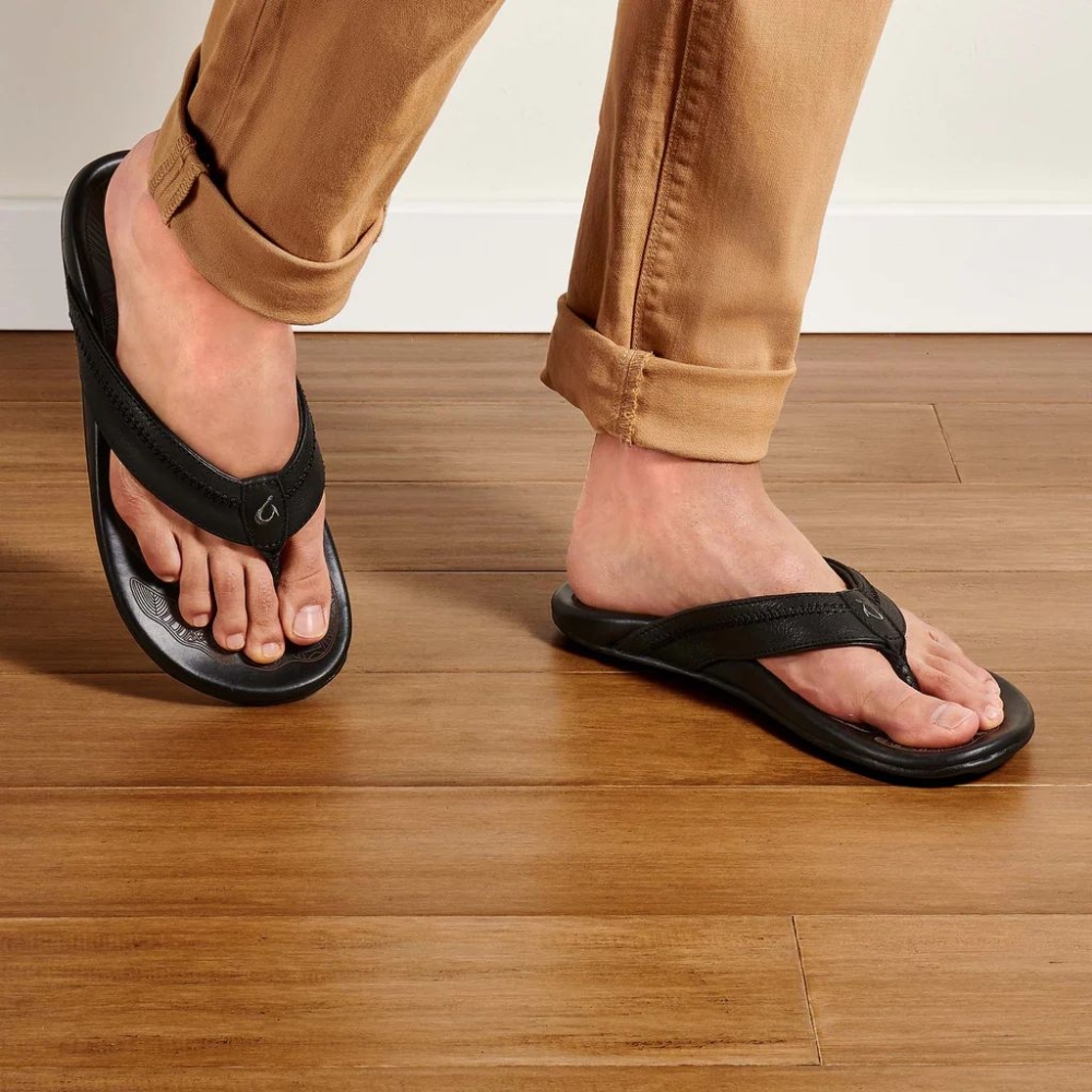Olukai Hiapo LavaRock/LavaRock 10101-LRLR slippers online bestellen bij Kathmandu Outdoor & Travel