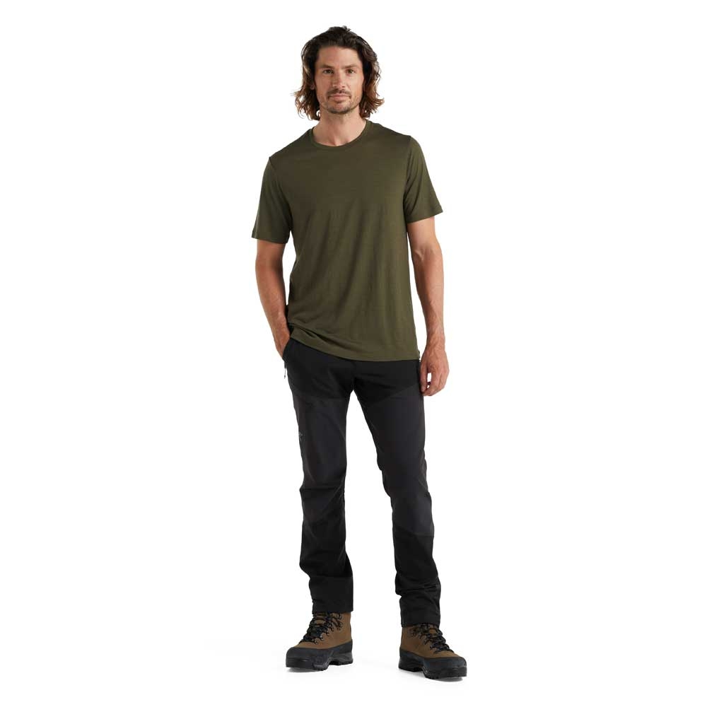 Icebreaker Tech Lite II Short Sleeve Tee Loden 0A59IY-IB069 shirts en tops online bestellen bij Kathmandu Outdoor & Travel