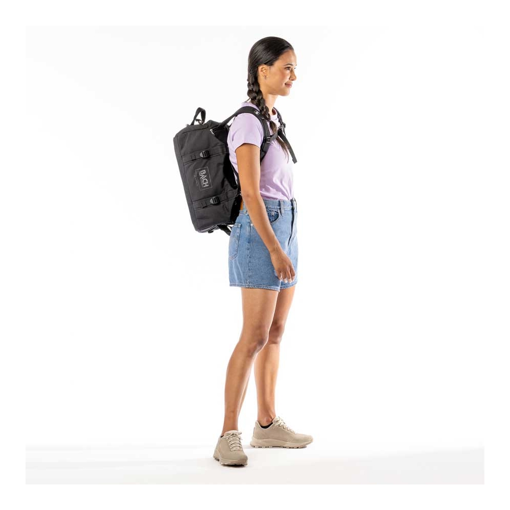 Bach Dr. Duffel 20 Black B289931-0001 duffels online bestellen bij Kathmandu Outdoor & Travel