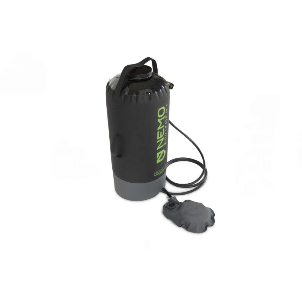 Nemo Helio LX Pressure Shower Black/Apple Green 8116.66032010 wassen online bestellen bij Kathmandu Outdoor & Travel