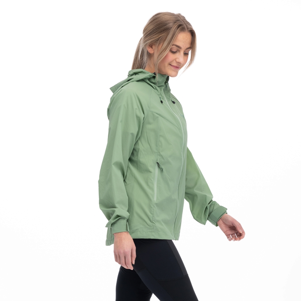 Bergans Skar Light Windbreaker Jacket Women's Jade Green 3063-23326 jassen online bestellen bij Kathmandu Outdoor & Travel