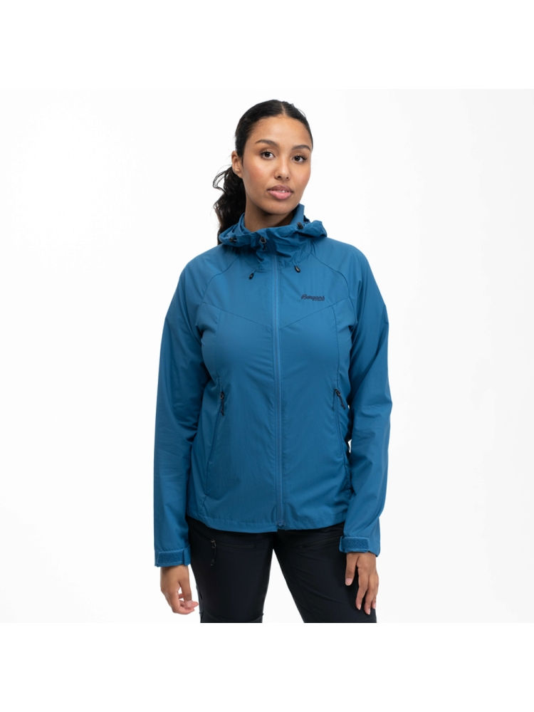 Bergans Skar Light Windbreaker Jacket Women's North Sea Blue 3063-24116 jassen online bestellen bij Kathmandu Outdoor & Travel