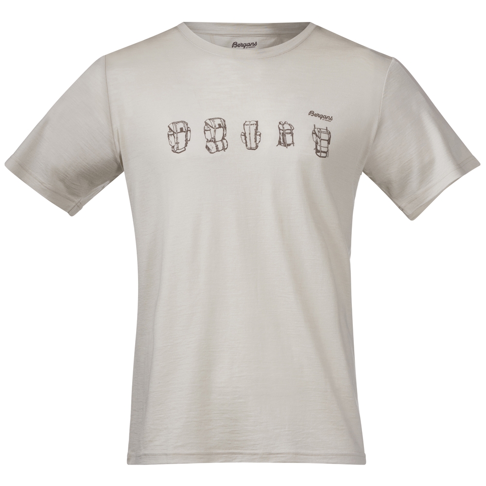 Bergans Backpack Wool Tee Chalk Sand/Forest Brown 6866-14200 shirts en tops online bestellen bij Kathmandu Outdoor & Travel