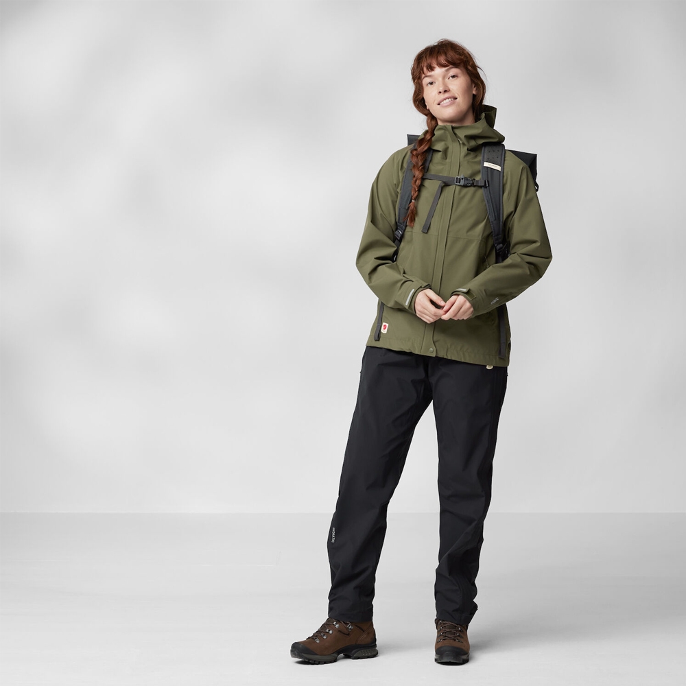 Fjällräven HC Hydratic Trail Jacket Women's Laurel Green 86982-625 jassen online bestellen bij Kathmandu Outdoor & Travel