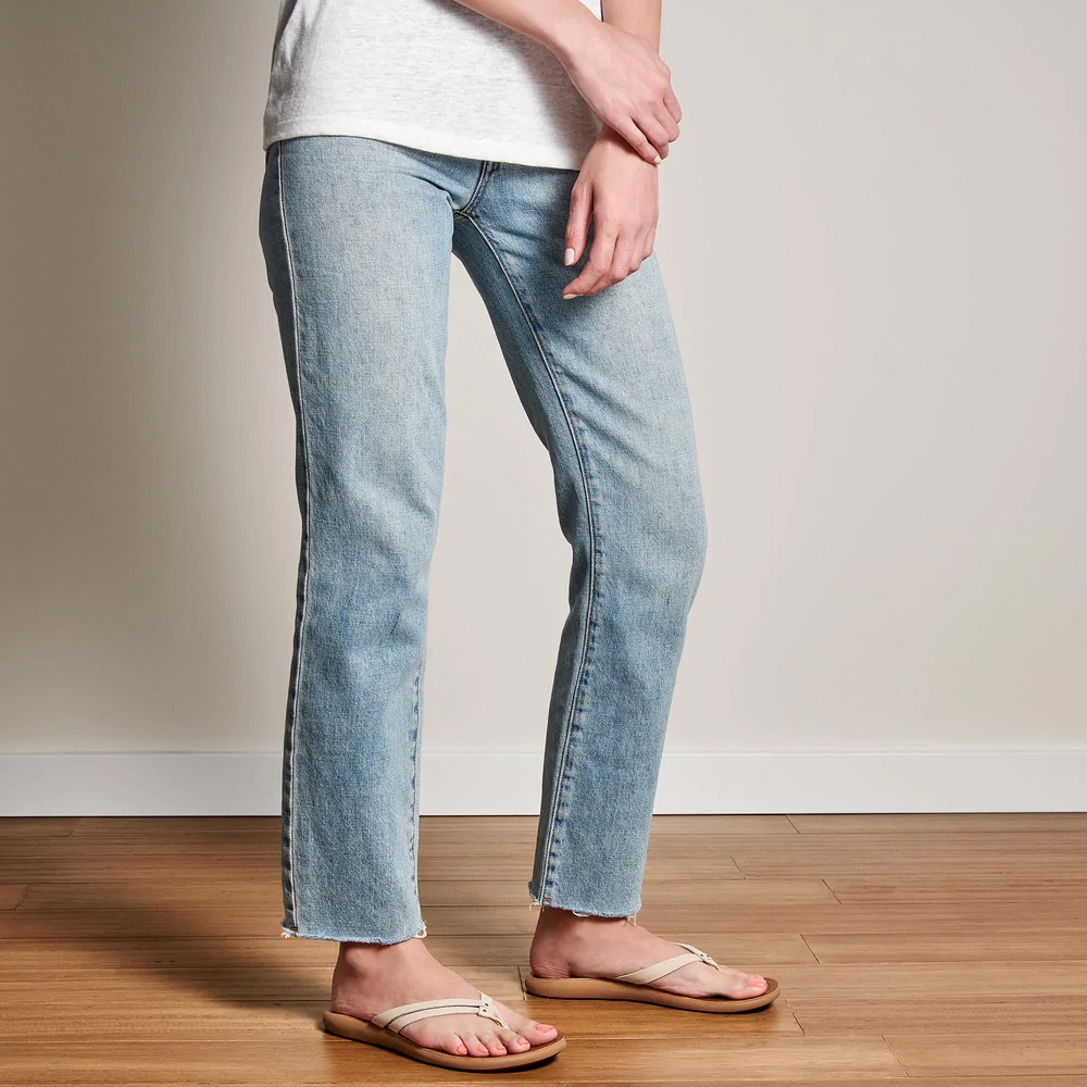 Olukai Kapehe Luana Woman's Tapa/Sahara 20468-20FM slippers online bestellen bij Kathmandu Outdoor & Travel