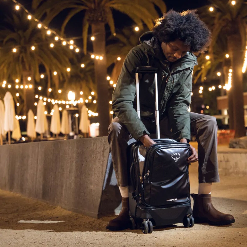 Osprey Transporter Hardside Hybrid 36L Black 1-167-1 rolkoffers online bestellen bij Kathmandu Outdoor & Travel