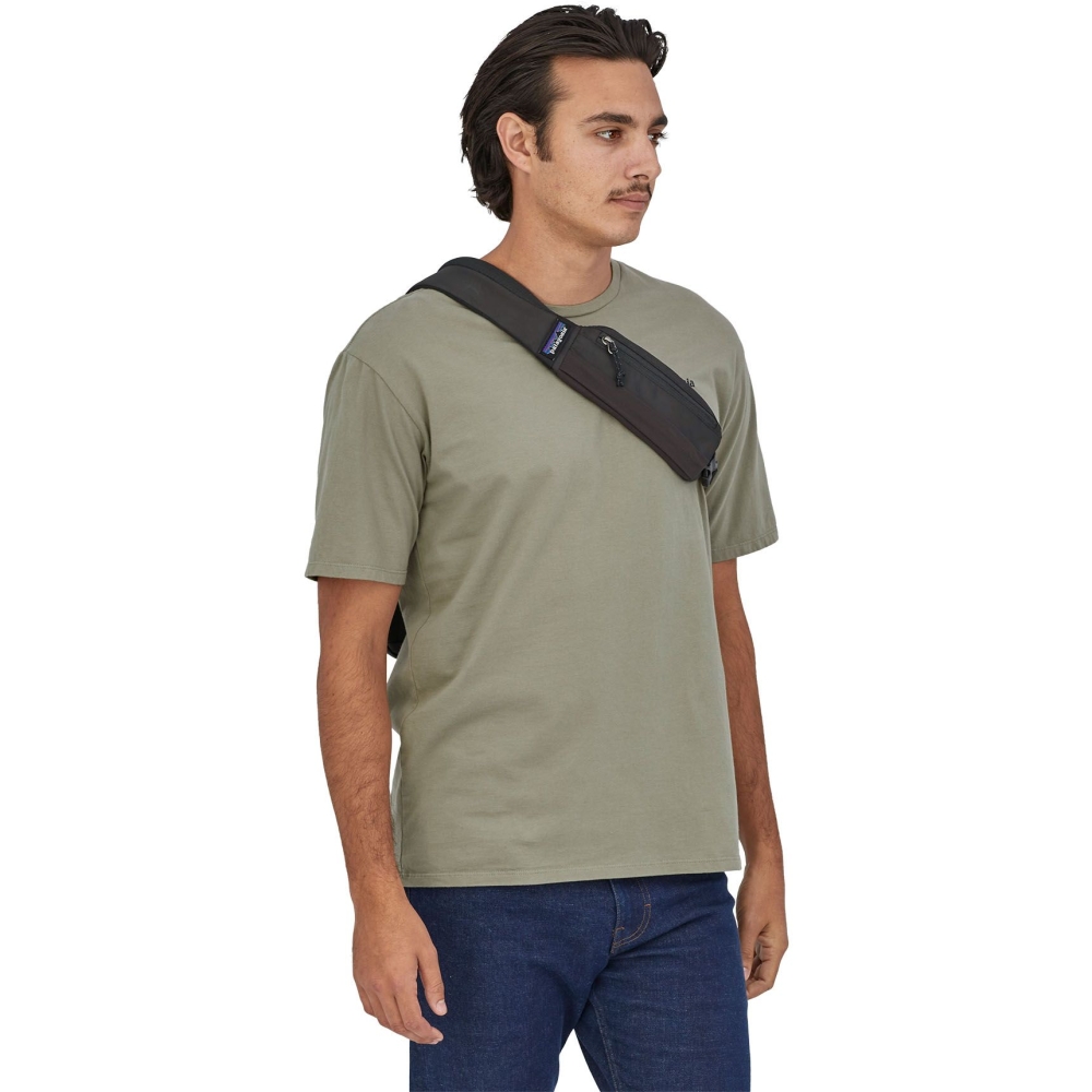 Patagonia Atom Sling 8L Black 48262-BLK tassen online bestellen bij Kathmandu Outdoor & Travel