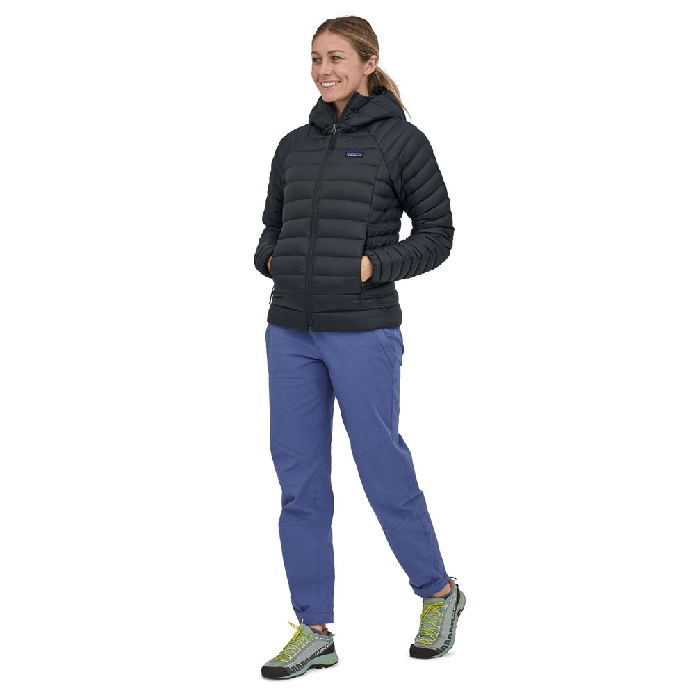 Patagonia Down Sweater Hoody Women's Black 84712-BLK jassen online bestellen bij Kathmandu Outdoor & Travel