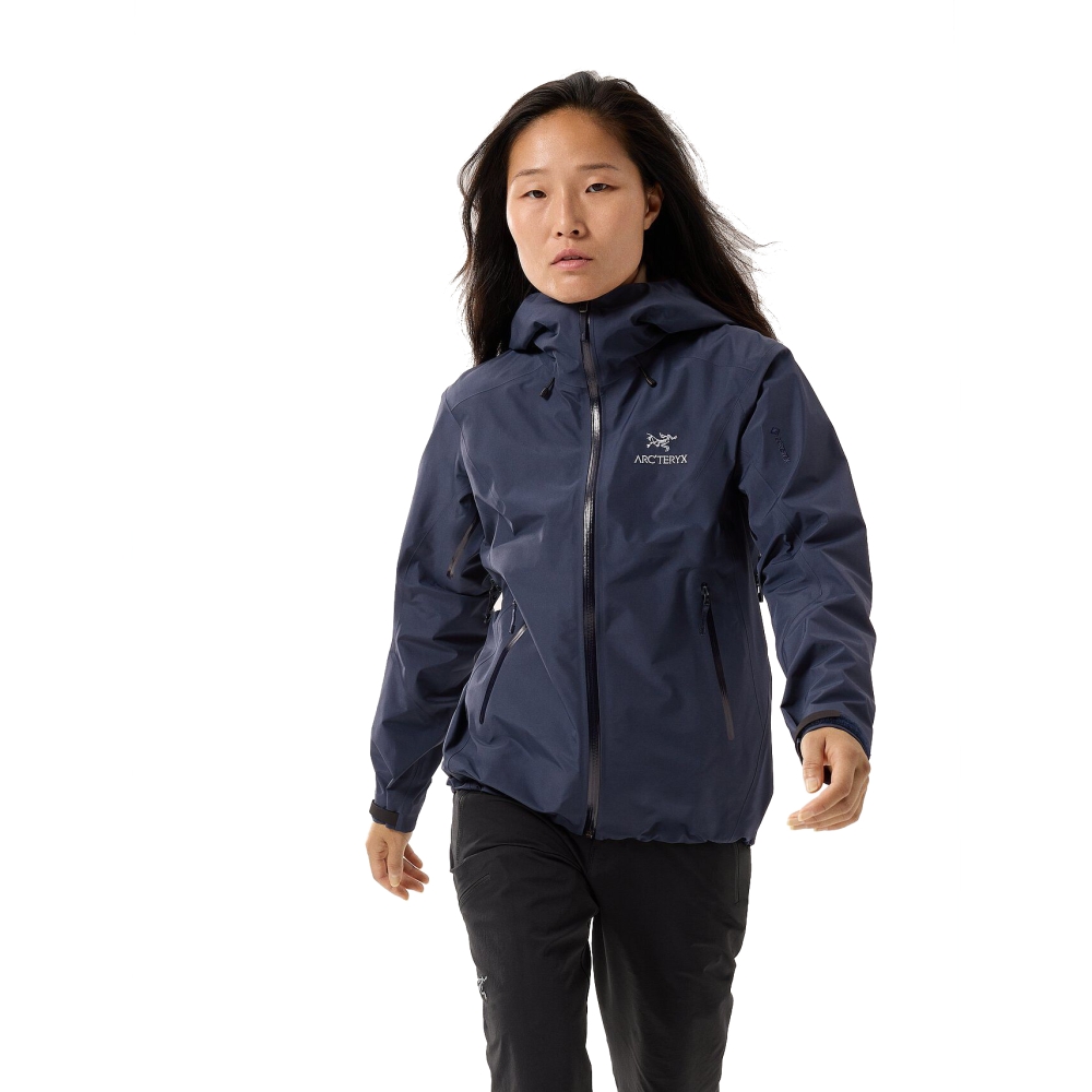 Arc'teryx Beta LT Jacket Women's Black Sapphire 6716-001280 jassen online bestellen bij Kathmandu Outdoor & Travel