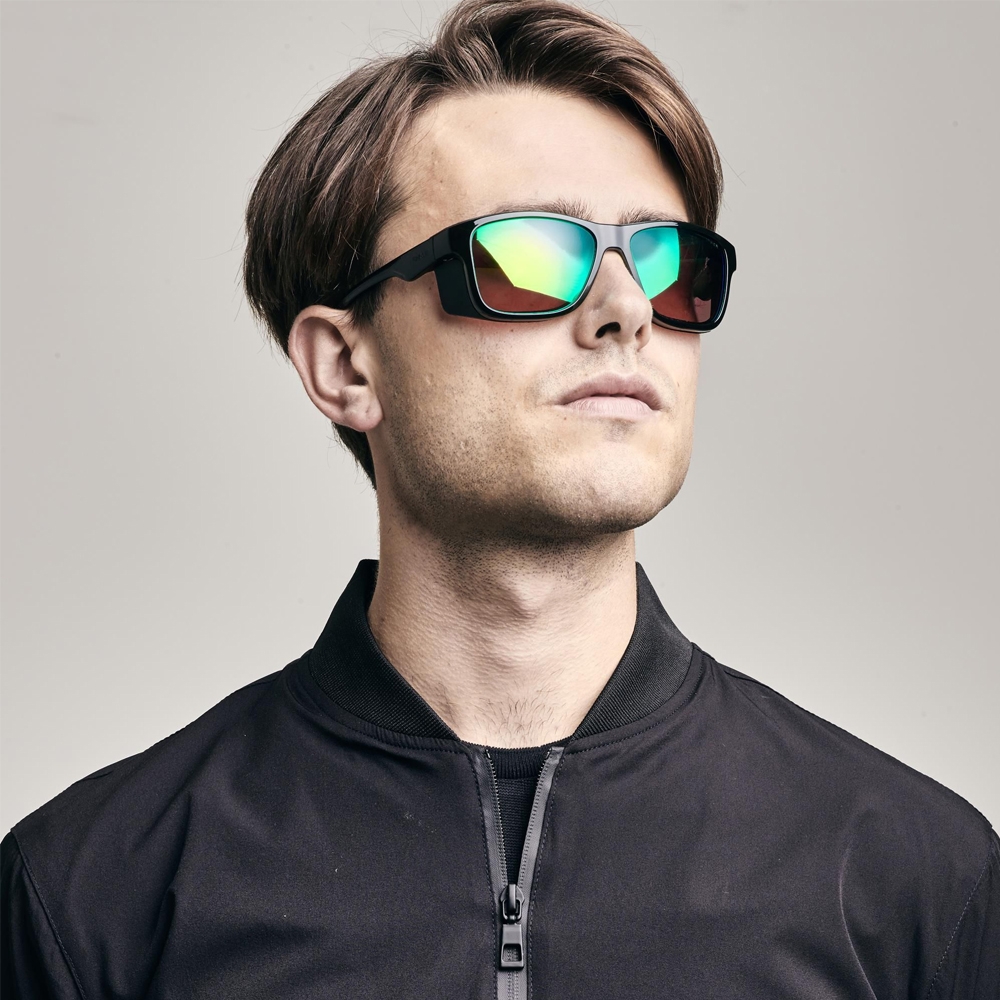 Sinner Whitepass II Shiny Black/Matte Black SISU-875-10-48 zonnebrillen online bestellen bij Kathmandu Outdoor & Travel