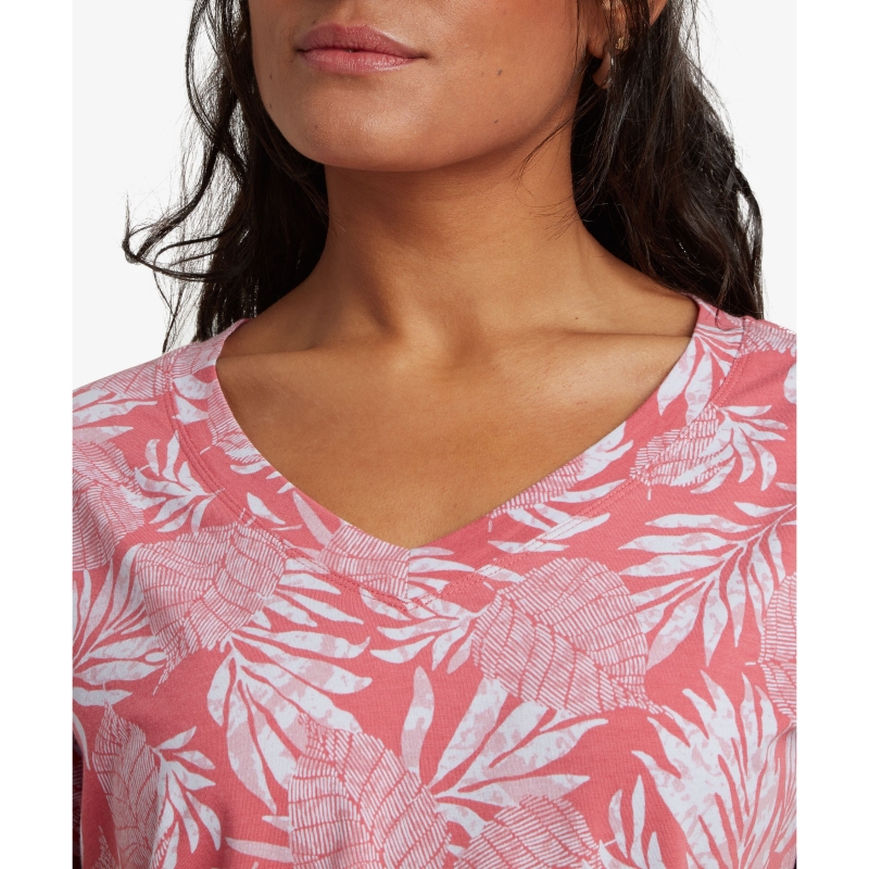 Sherpa Neha V-Neck Tee Women's Rosie Bhodi Leaf