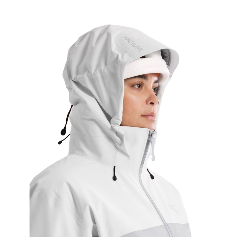 Arc'teryx Beta AR Jacket Women's Arctic Silk / Solitude