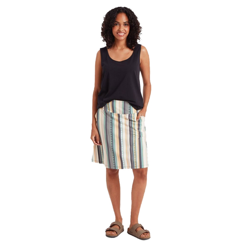 Sherpa Jutna Scoop Neck Tank women's Black