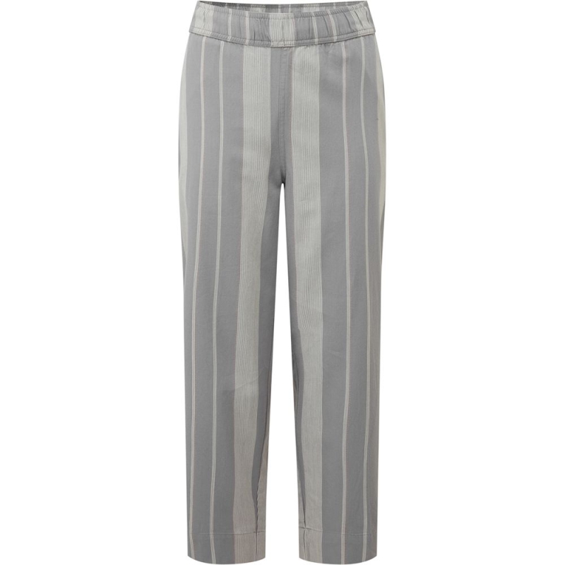 Sherpa Palmo Ankle Pull On Pant Women's Stormy Stripe