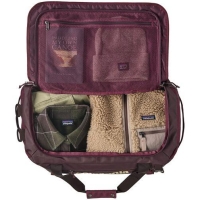 Patagonia Black Hole Duffel 40L Berry Fig tot 50 liter