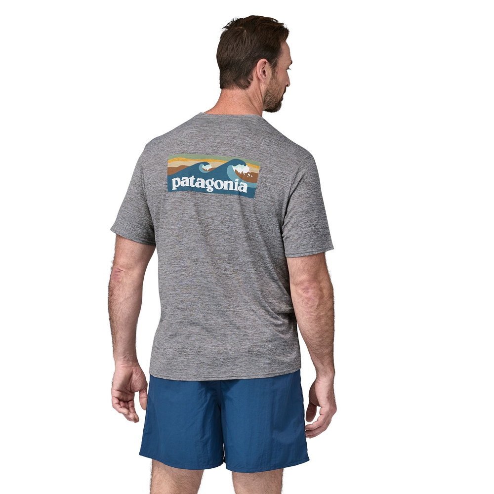 Patagonia Cap Cool Daily Graphic Shirt - Waters Boardshort Logo Abalone Blue:  45355-BLAF shirts en tops online bestellen bij Kathmandu Outdoor & Travel