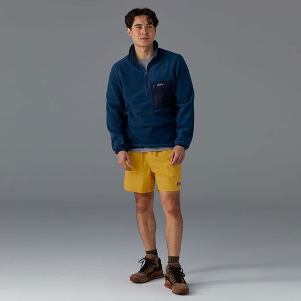 Patagonia Funhoggers Shorts Surfboard Yellow 57145-SUYE broeken online bestellen bij Kathmandu Outdoor & Travel