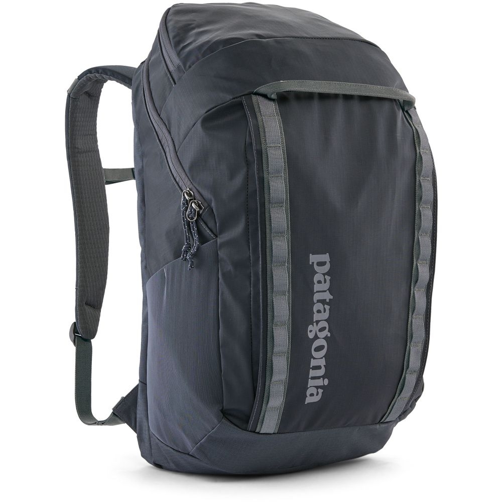 Patagonia Black Hole Pack 32L Smolder Blue 49302-SMDB dagrugzakken online bestellen bij Kathmandu Outdoor & Travel
