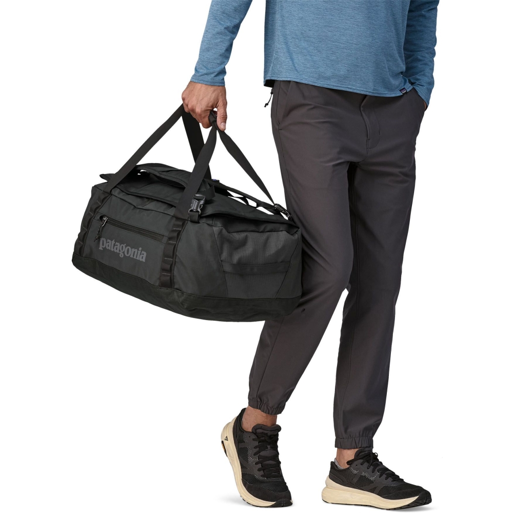 Patagonia Black Hole Duffel 40L Black 49339-BLK duffels online bestellen bij Kathmandu Outdoor & Travel
