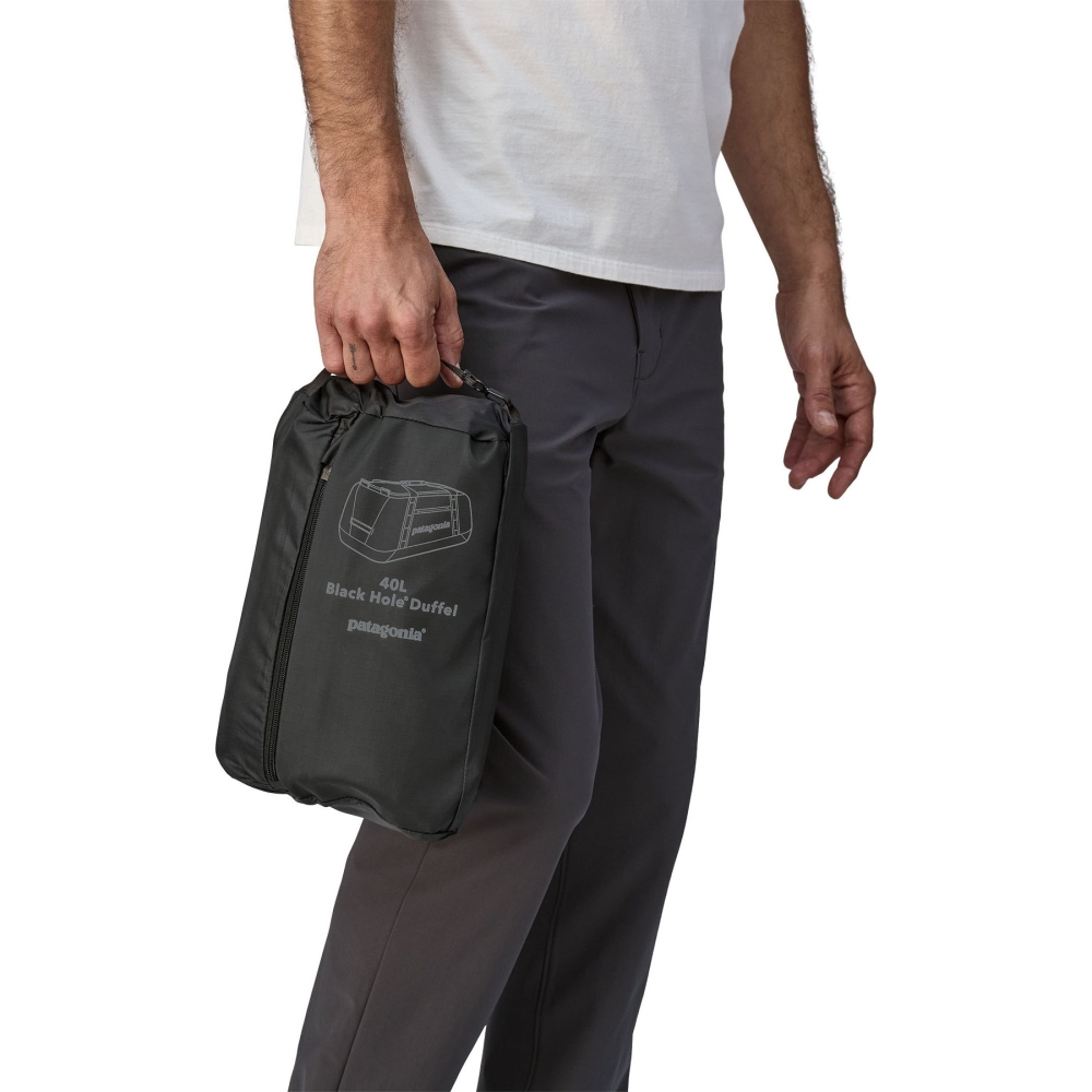 Patagonia Black Hole Duffel 40L Black 49339-BLK duffels online bestellen bij Kathmandu Outdoor & Travel