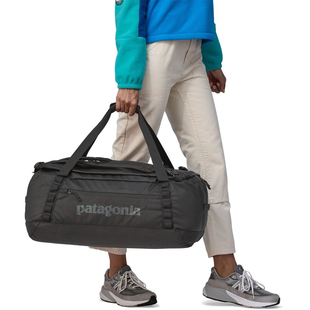 Patagonia Black Hole Duffel 55L Black 49343-BLK duffels online bestellen bij Kathmandu Outdoor & Travel