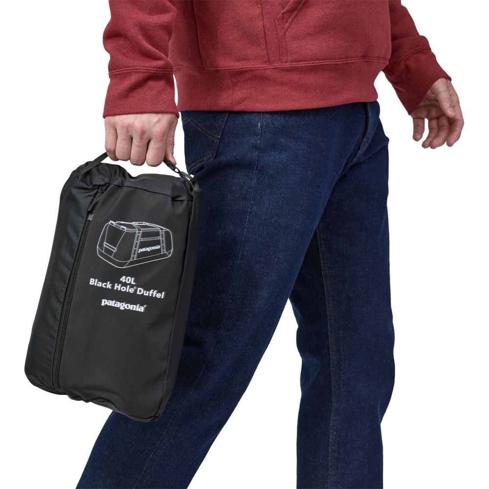 Patagonia Black Hole Duffel 55L Nouveau Green 49343-NUVG duffels online bestellen bij Kathmandu Outdoor & Travel
