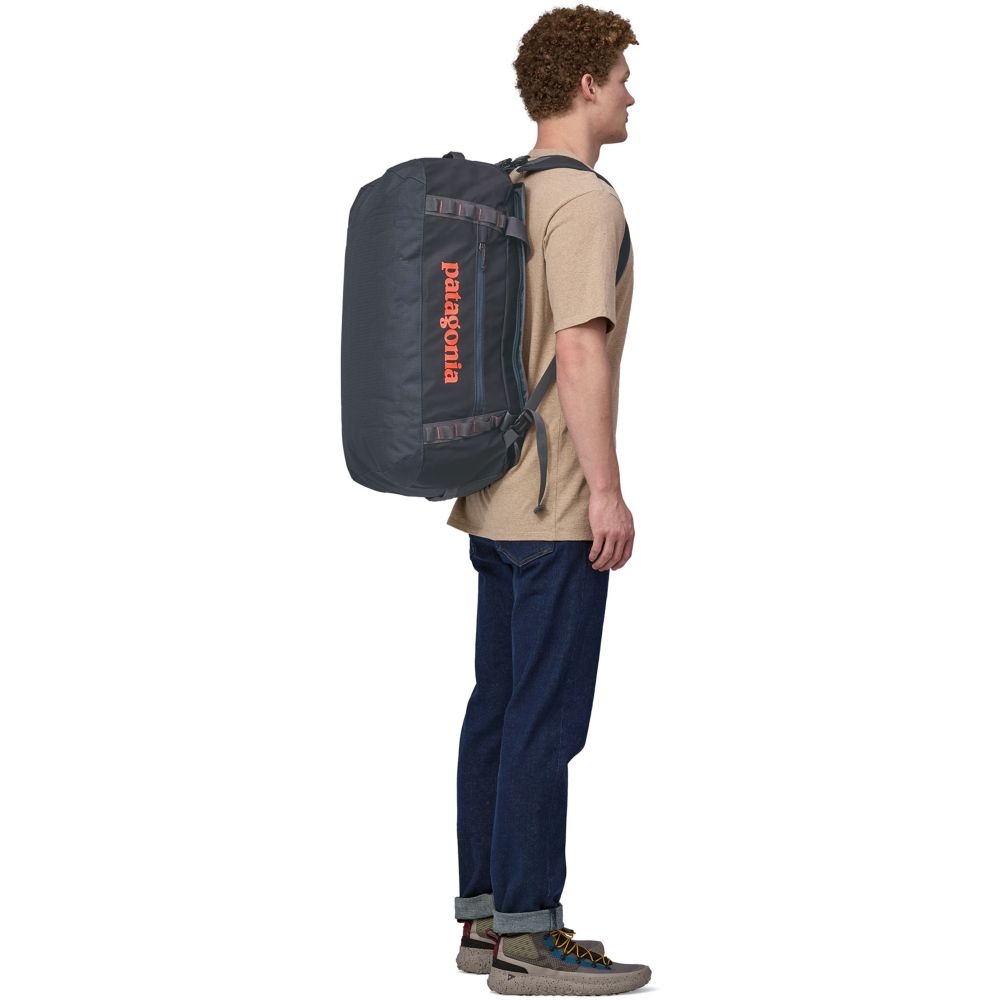 Patagonia Black Hole Duffel 55L Smolder Blue 49343-SMDB duffels online bestellen bij Kathmandu Outdoor & Travel