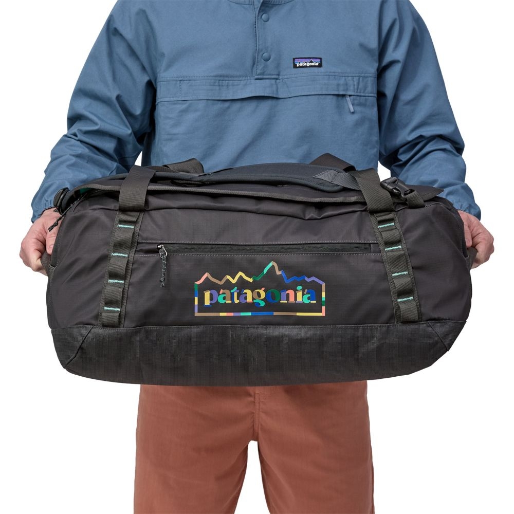 Patagonia Black Hole Duffel 55L Unity Fitz: Ink Black 49343-UFIB duffels online bestellen bij Kathmandu Outdoor & Travel