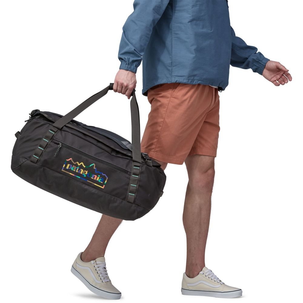 Patagonia Black Hole Duffel 55L Unity Fitz: Ink Black 49343-UFIB duffels online bestellen bij Kathmandu Outdoor & Travel
