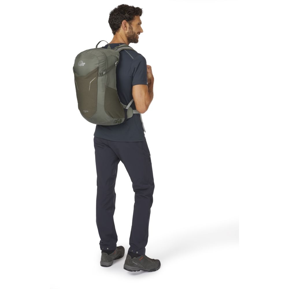 Lowe Alpine AirZone Active 22 Light Khaki FTF-17-LKH-22 dagrugzakken online bestellen bij Kathmandu Outdoor & Travel