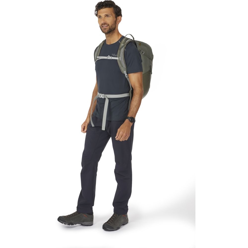 Lowe Alpine AirZone Active 22 Light Khaki FTF-17-LKH-22 dagrugzakken online bestellen bij Kathmandu Outdoor & Travel