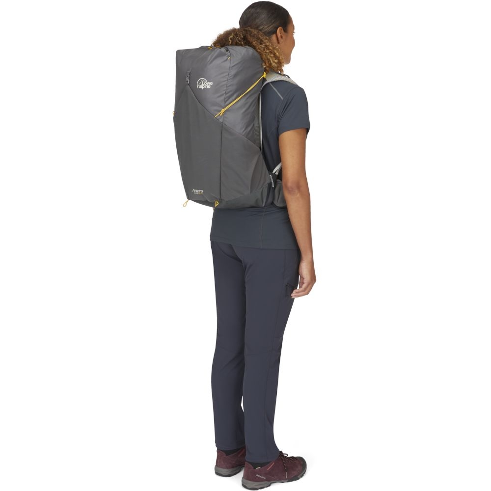 Lowe Alpine AirZone Ultra 26 Graphene FTF-46-GRH-MED dagrugzakken online bestellen bij Kathmandu Outdoor & Travel