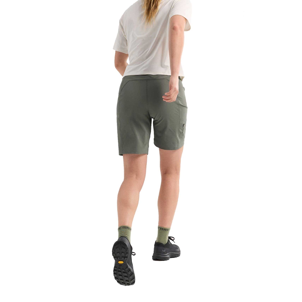 Arc'teryx Gamma Short 9' Women's Forage 7683-Forage broeken online bestellen bij Kathmandu Outdoor & Travel