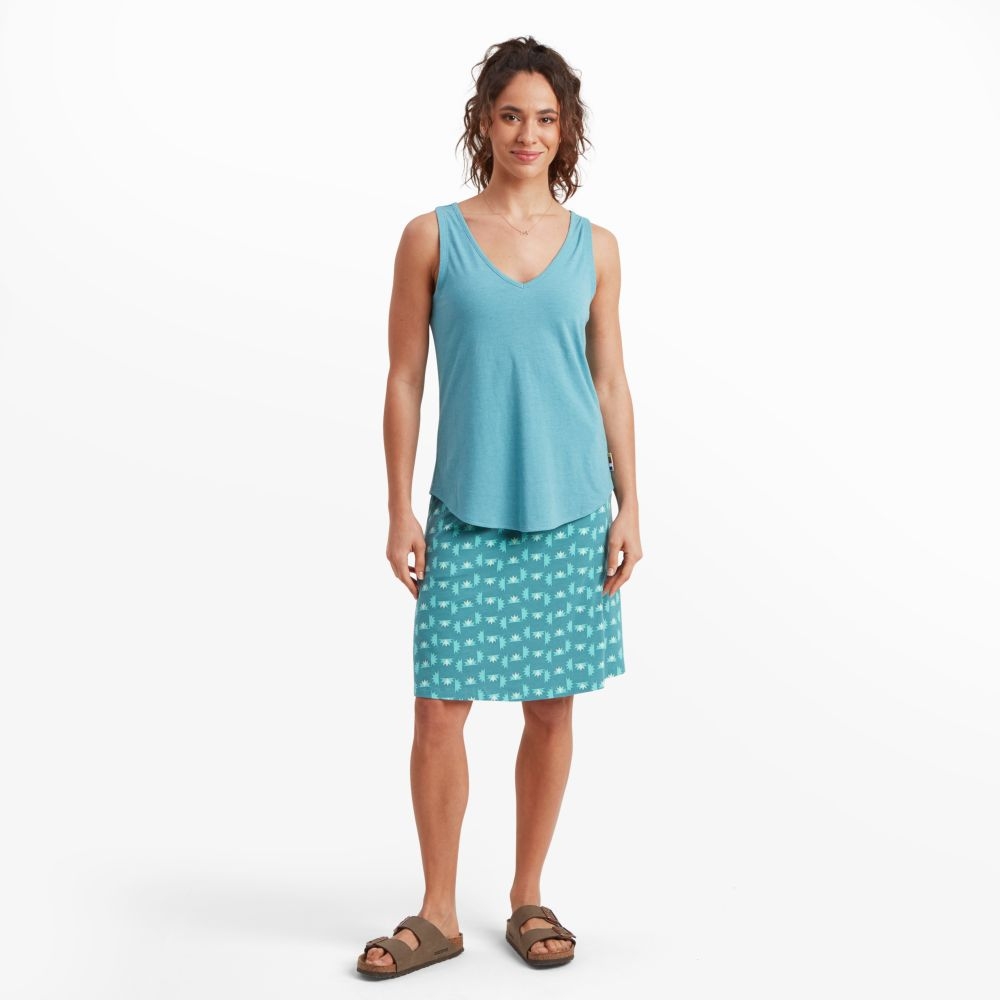 Sherpa Adventure Gear Varuna V-Neck Tank Women's Light Hydra SW20011-729 shirts en tops online bestellen bij Kathmandu Outdoor & Travel